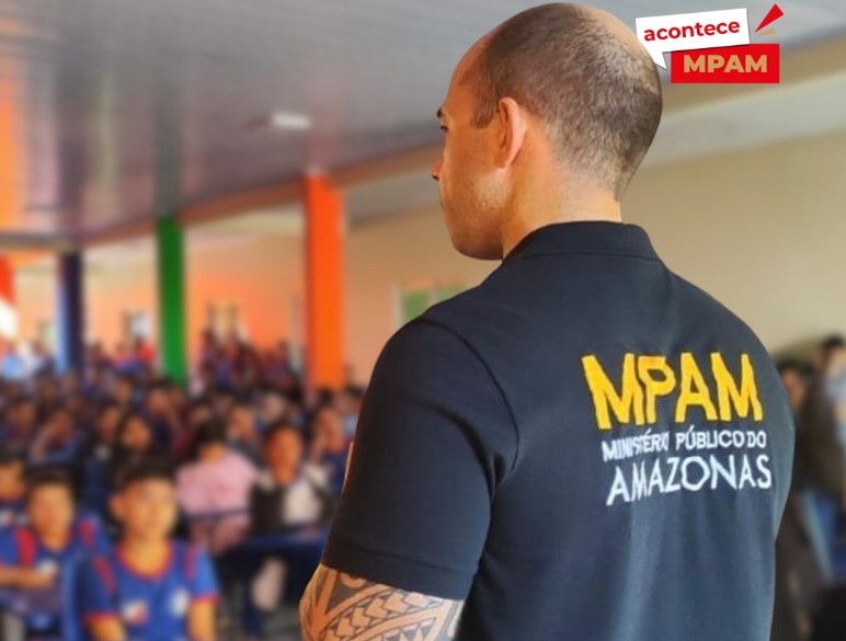 Ministério Público do Amazonas participa de evento sobre violência digital em escola de Manicoré
