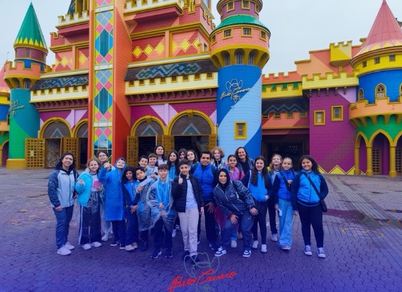 Educação Adventista reúne milhares de estudantes no Beto Carrero World